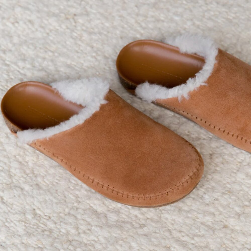 Jenni Kayne Shearling-Lined Moc Clog - Picture 2 of 7